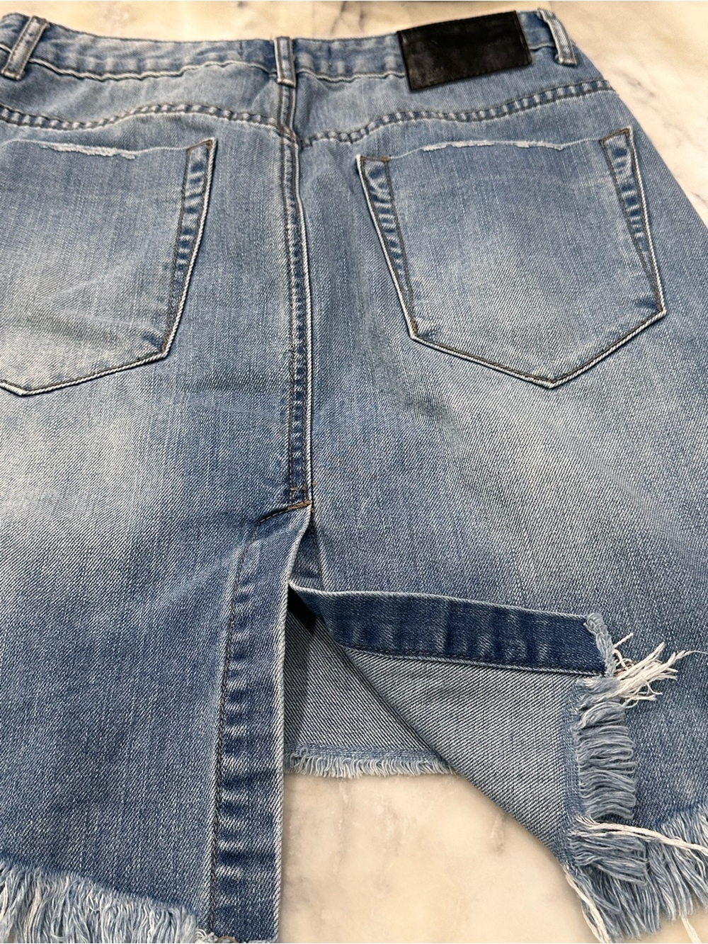 One Teaspoon 2020 MIGH WAIST/ LONG RISE SUPER FITTED MID LEIGTH Sz 29 frayed - Picture 12 of 15